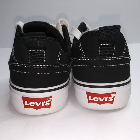 Levis Trucker Low Trainers Boys & Girls Sneaker Black Size 11c - Picture 4 of 7